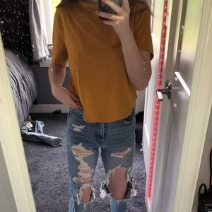 LIVE IN THE MOMENT tee